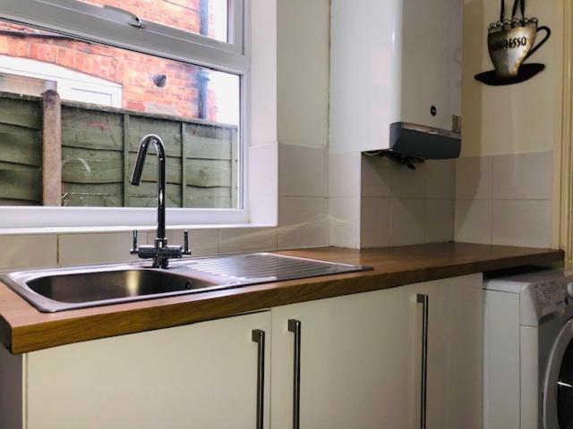 Budget Rooms @ Underwood Lane Crewe Buitenkant foto
